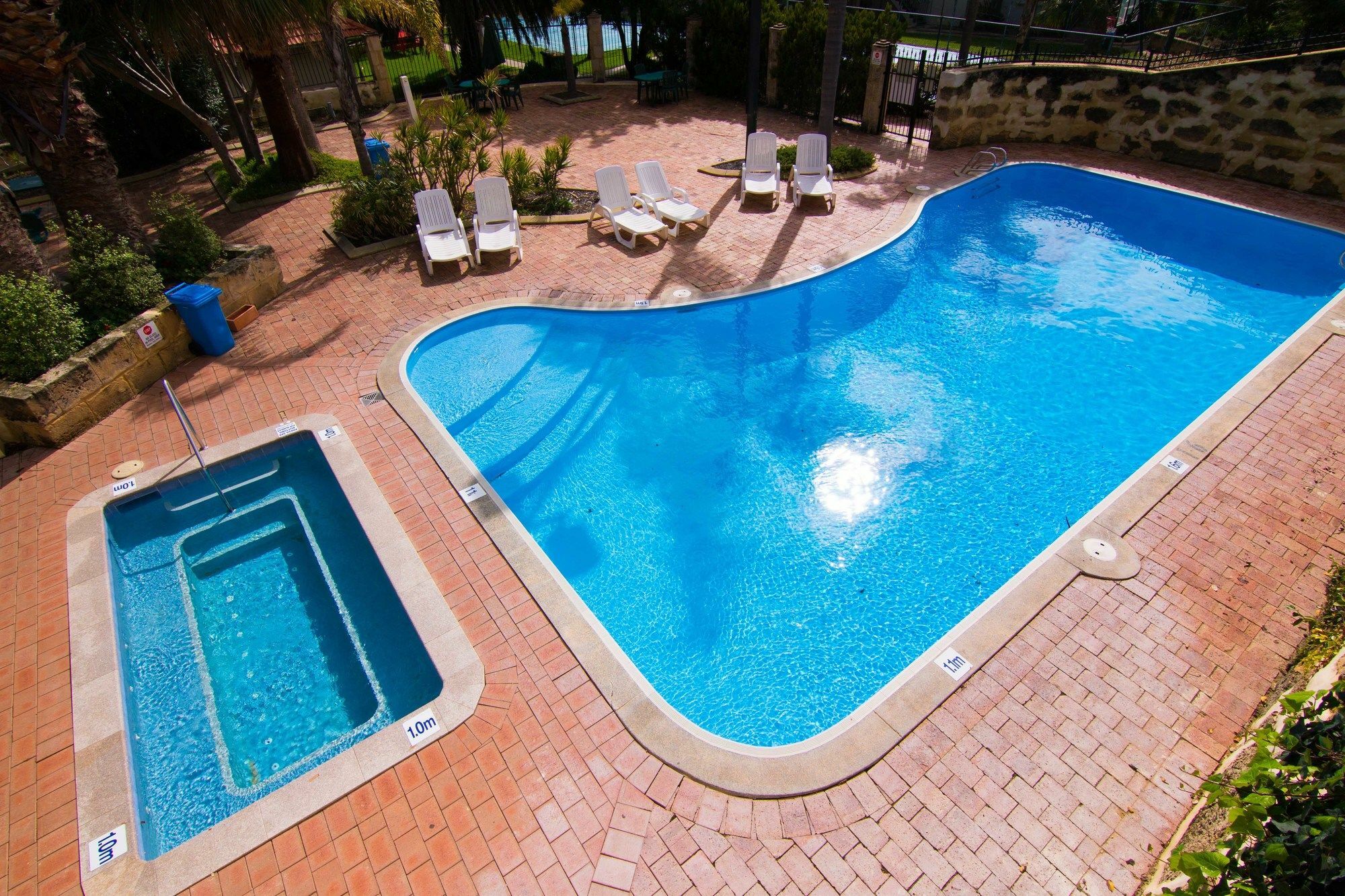 Mandurah Family Resort Екстериор снимка